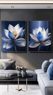 蓝白莲花装饰画点亮客厅