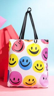 笑脸图案手提包