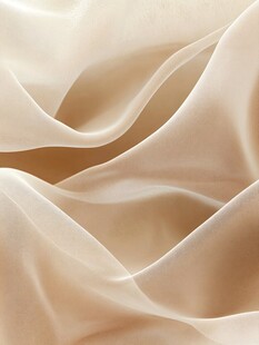 柔滑米色丝绸纹理特写