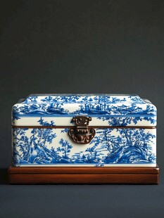 蓝白青花瓷质首饰盒