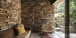 石墙室内 自然舒适的休憩角落