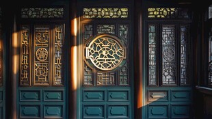 中式雕花门窗的光影之美