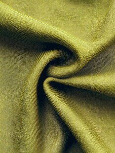 橄榄绿褶皱织物纹理特写
