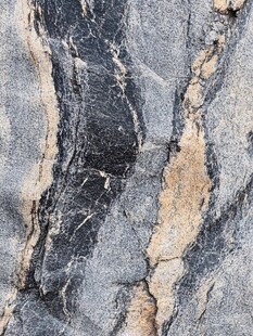 斑驳纹理的天然岩石表面