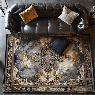 复古皮沙发搭配华丽地毯