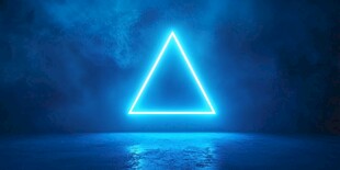 蓝色霓虹三角梦幻场景