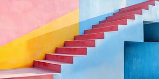 多彩阶梯 墙面与楼梯的绚丽组合