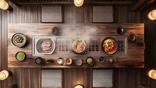 韩式烤肉火锅聚餐场景