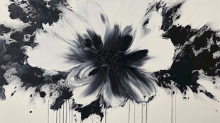 黑白泼墨风花朵艺术画作