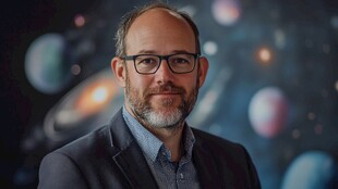 天文学家肖像与宇宙背景