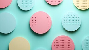 多彩圆形物件排列展示