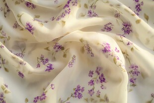 淡紫碎花轻柔面料纹理