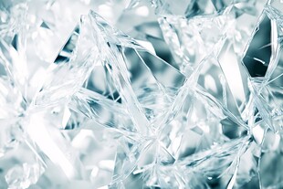 晶莹碎玻璃纹理特写