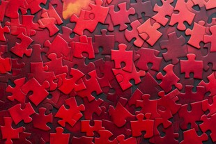 红色拼图碎片散落画面