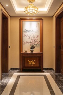 中式玄关 典雅装饰与吊灯