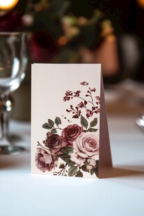 浪漫花卉主题婚礼桌卡