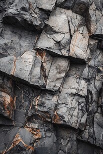 嶙峋岩石纹理特写