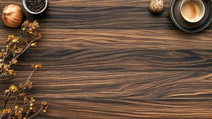 木质桌面的咖啡与装饰