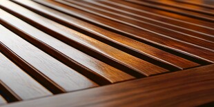 木质条纹桌面特写