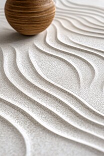 禅意沙纹与木质圆球