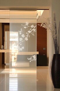 中式花纹玻璃隔断家居景