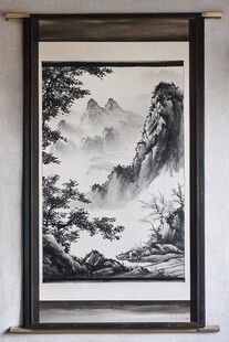 水墨山水卷轴画