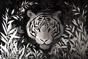 黑白虎影隐于繁茂草木间