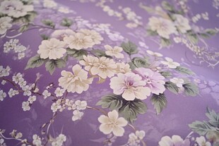 紫色花卉图案精美布料