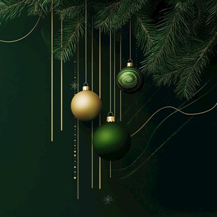绿色系圣诞装饰球与松枝