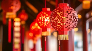 红灯笼营造传统节日氛围