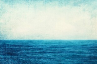 梦幻蓝调海洋天空背景图