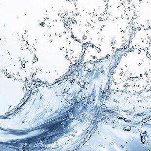水花飞溅瞬间