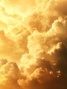 金色云海壮丽天空景象