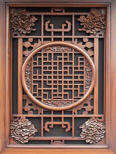 中式木雕窗棂精致雕花
