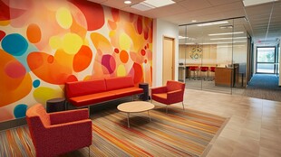 多彩活力办公室休息区