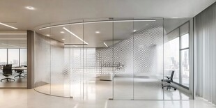 现代简约弧形玻璃办公室