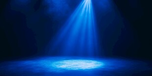 蓝色舞台聚光灯特效背景