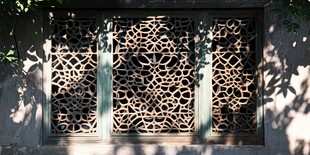 中式古典镂空窗棂之美
