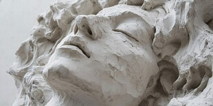 雕塑头像 闭目沉思的艺术神韵