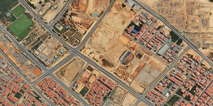 城市俯瞰图中的建筑与道路