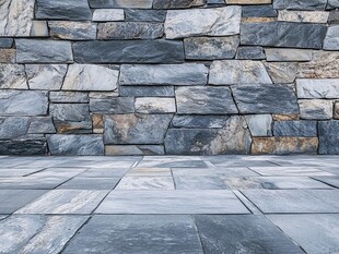 石砌墙面与地面的空间