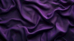 紫色绸缎的优雅褶皱纹理