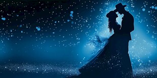 浪漫星空下的情侣剪影