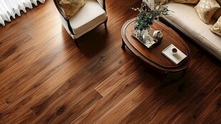 木质地板营造温馨客厅氛围