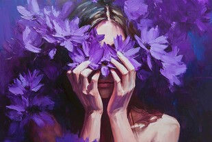 紫花掩面的神秘女性形象