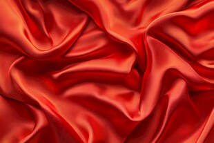红色绸缎纹理特写