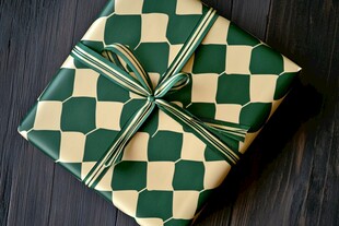 绿白格纹精美礼品包装