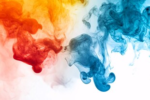 彩色墨水在水中舞动