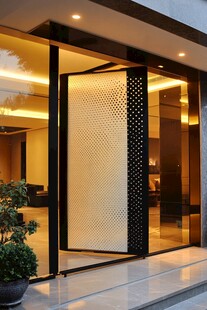 现代简约风格镂空隔断门