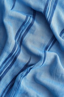 浅蓝色条纹褶皱布料纹理